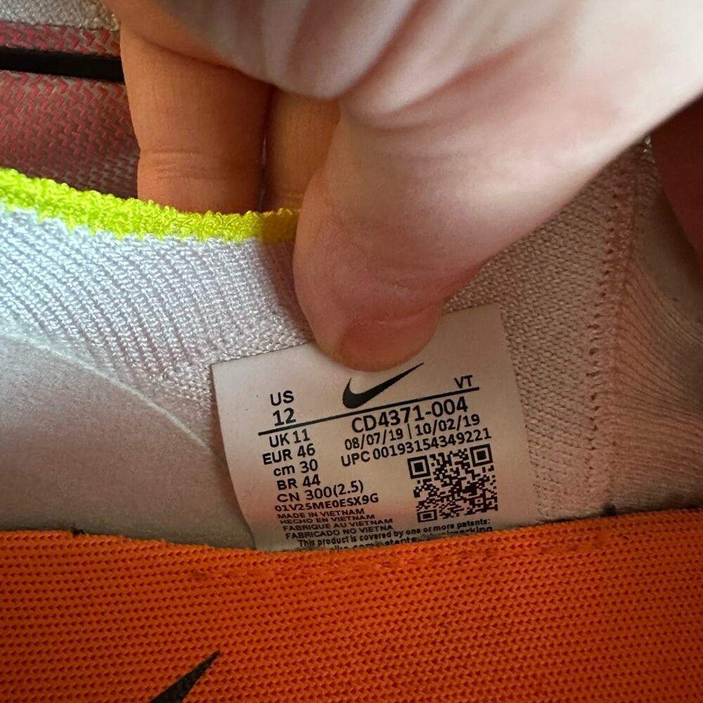 Nike React Infinity Run Flyknit Sneakers - Picture 7 of 10